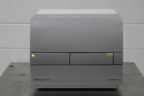 Thermo Scientific Fluoroskan 5200110 Fluorescence Cell Analyzer with Dual Voltage Capability