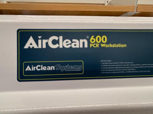 Air Clean 600 PCR Workstation-cover