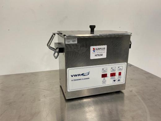 VWR USC 300D Ultrasonic Cleaner Water Bath with Digital Controls and Stainless Steel Tank-cover