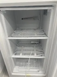 Sunpentown UF-304W Undercounter Laboratory Upright Freezer for Medical and Research Storage, 2 of 2