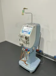 Gambro AK-96 Hemodialysis Machine with Integrated Blood Pump and Fluid Management, 2 of 4