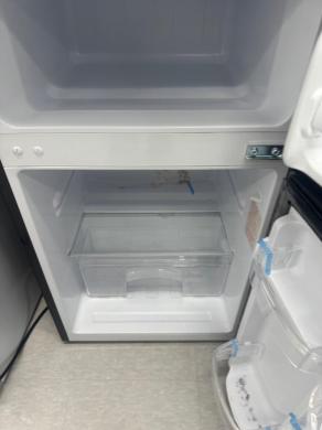 Magic Chef HMDR310SE Compact Refrigerator-Freezer Combo with Built-in Water Dispenser-cover