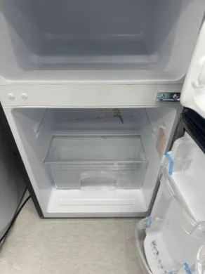 Magic Chef HMDR310SE Compact Refrigerator-Freezer Combo with Built-in Water Dispenser