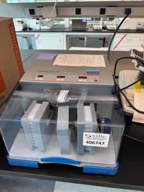 Qiagen TissueLyser II High-Performance Tissue Processor for Sample Disruption-cover