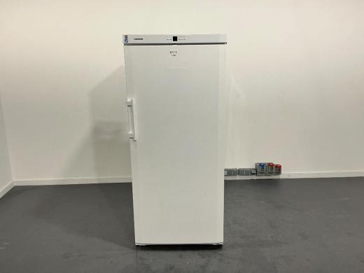 Liebherr 5216 Index 21B/001 Laboratory-Grade Upright Freezer with Digital Temperature Control-cover