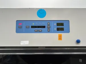 Thermo Reach-In CO2 Incubator, 3 of 4