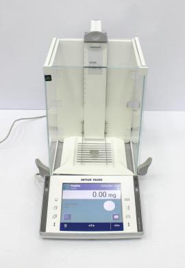 Mettler Toledo XP205 Analytical Balance 220g Capacity 0.01mg Readability-cover