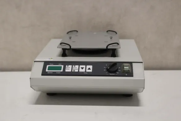 Biotest LS-157d Microplate Shaker for Controlled Orbital Mixing