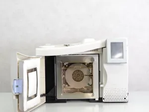 Perkin Elmer Clarus 500 Gas Chromatograph with FID, 3 of 5