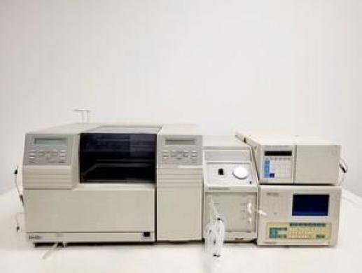 Thermo Separation Products/Shimadzu HPLC System - AS3000 - P1500 - RF-551 Lab-cover