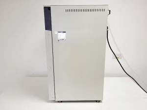 Sanyo CO2 Incubator Model MCO 96 for Controlled Cell Culture Environments, 3 of 10