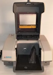 Thermo Nicolet Avatar 360 ESP FT-IR Spectrophotometer with Carrying Case, 2 of 23