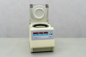 Heraeus Biofuge Fresco benchtop refrigerated centrifuge, 3 of 5