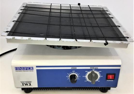 FinePCR TW3 Twist 3D Orbital Shaker with Non-Slip Platform-cover