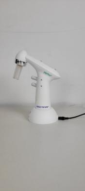 Hirschmann Pipetus 100 Rechargeable Pipette Controller-cover