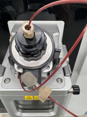 Thermo Fisher Orbitrap Exploris 480 High-Resolution Mass Spectrometer with Vanquish UHPLC-cover