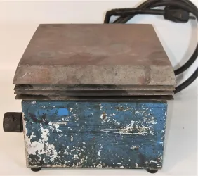 Cole-Parmer 3430 Aluminum Top Hot Plate (6" x 6" Plate), 2 of 3