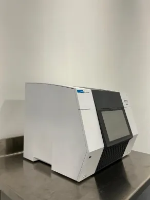 Agilent AriaDx Real-Time PCR Thermocycler with 96-Well Block and Touchscreen Interface