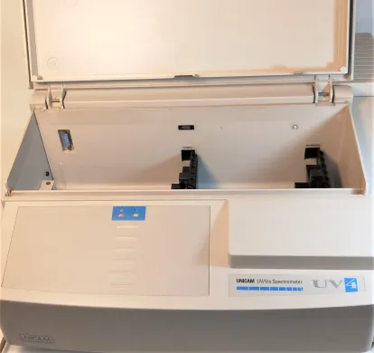 ATi Unicam UV4-200 Double Beam UV-Visible Spectrophotometer (190-900 nm)