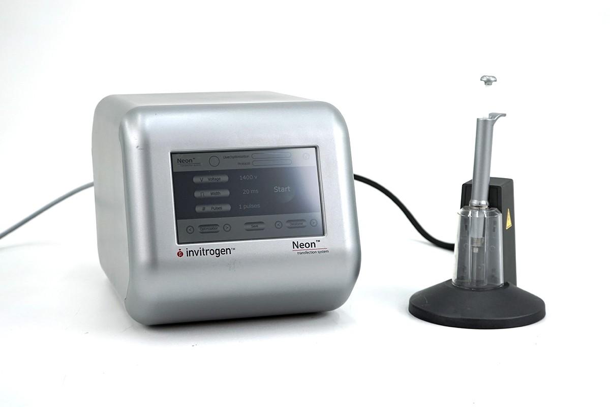 Invitrogen Neon M5000 Transfection System with Pipette