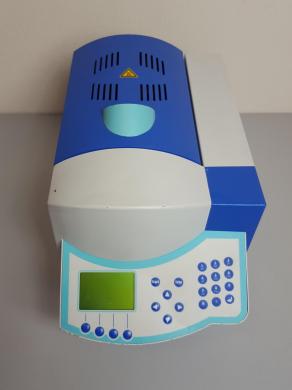 Helena Biosciences Cycler HBCY052 60 Well Thermal Cycler Lab-cover