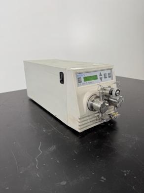 Waters 515 Dual-Head Analytical HPLC Pump with Front-Panel Control-cover