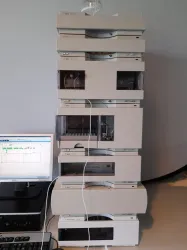 Agilent 1100 and 1200 HPLC System Modules with 1200 VWD Detector, Refurbished, 1 of 5