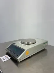 Mettler Toledo PM100 Precision Analytical Balance with Digital Display, 2 of 4