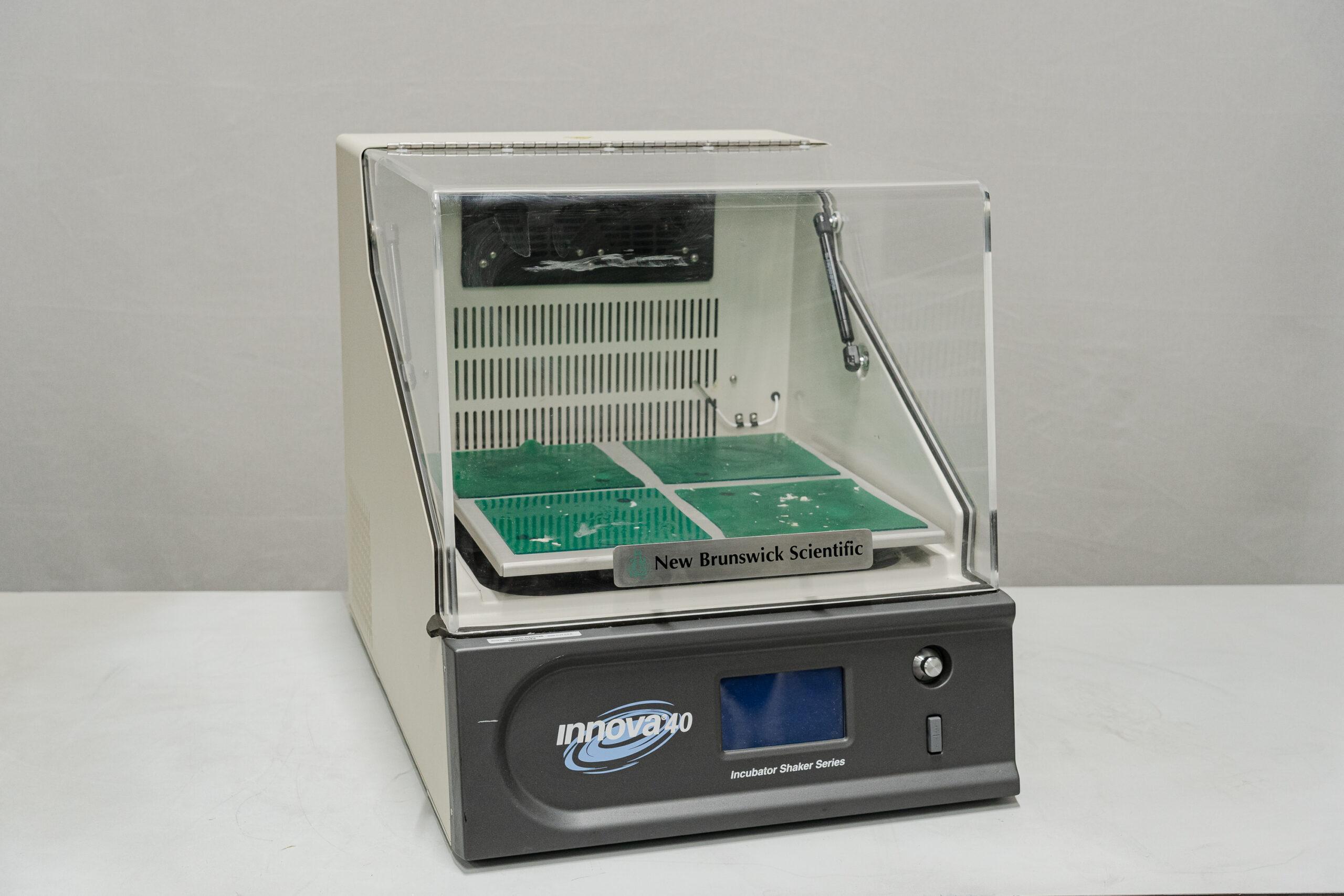 New Brunswick Innova 40 Orbital Shaking Incubator with Temperature Control