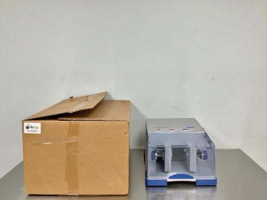 Qiagen TissueLyser II Sample Disruptor Homogenizer-cover