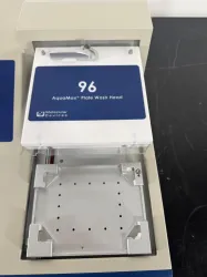 Molecular Devices AquaMax 2000 Microplate Washer, 3 of 4