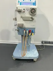 Gambro AK-96 Hemodialysis Machine with User-Friendly Interface and Color Display, 3 of 4