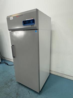 Thermo Fisher Scientific TSX3020FD Upright -20°C Ultra-Low Temperature Laboratory Freezer-cover