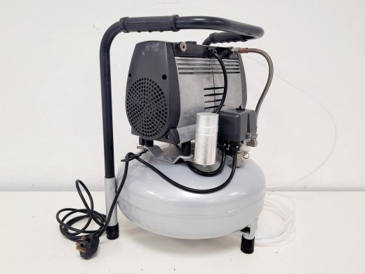 Jun Air OF302-15B Oil-Free Laboratory Air Compressor 15L Tank-cover