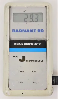 Barnant 90 Digital Thermometer with Type J Thermocouple Probe