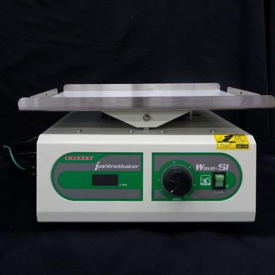 TAI-TEC Wave-SI Platform Orbital Shaker with Adjustable Angle for Incubator Use-cover