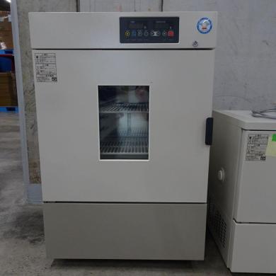 Fukushima FMU-133I Low Temperature Incubator with 8-Step Programmable Control-cover