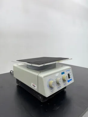 VWR Scientific The Waver Platform Shaker with Digital Speed Control