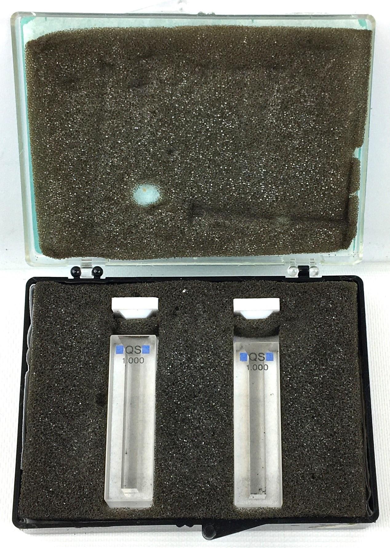 Hellma 104-QS Quartz Semi-Micro Absorption Cuvette with Stopper, 10 mm Pathlength