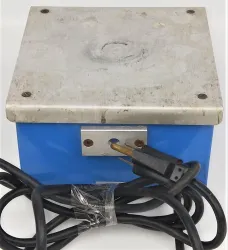 Cole-Parmer 4810 Magnetic Stirrer with 6" x 6" Aluminum Top Plate, 4 of 5