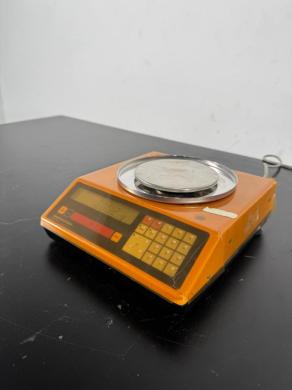 Sartorius Excellence Digital Scale Model E2000D – Precision Laboratory Balance-cover