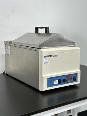 Lindberg/Blue M Water Bath-cover