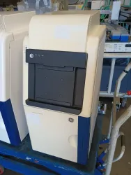 GE Amersham Imager 600 Luminescent Image Analyzer, 2 of 4