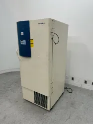 VWR -80°C Ultra Low Temperature Freezer for Biomedical Sample Storage, 2 of 4
