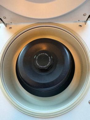 Eppendorf 5417C High-Speed Benchtop Microcentrifuge for 1.5/2.0 mL Tubes-cover