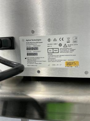 Agilent AriaDX Real-Time PCR Thermocycler with Integrated Touchscreen-cover