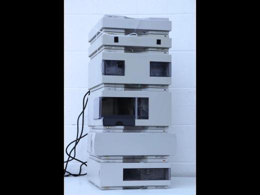 Agilent 1100 Series HPLC System with Degasser, DAD, Autosampler, Binary Pump, and Column Compartment-cover