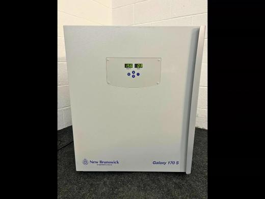 New Brunswick Galaxy 170 S CO2 Incubator with 165L Capacity-cover