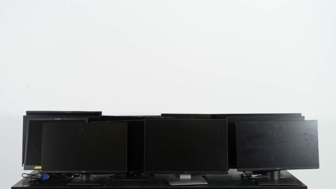 Laboratory Computer Monitors – Quantity 24 for Data Visualization and Imaging-cover