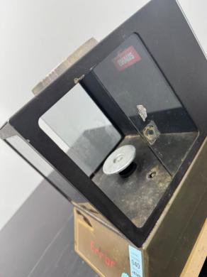 Brainweigh B100 Analytical Balance with Draft Shield and Digital Display-cover